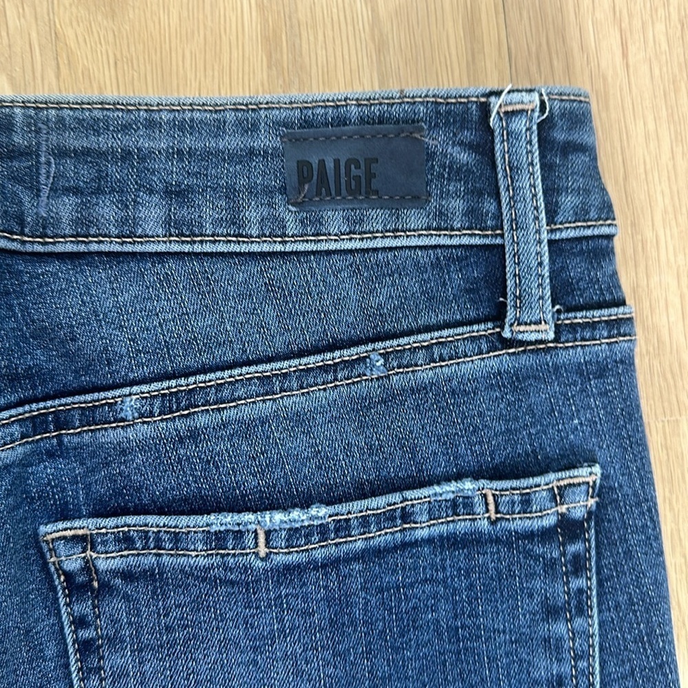 Paige cropped denim jeans. NWOT! Size 27 with frayed hem
8125 - Picture 3 of 5